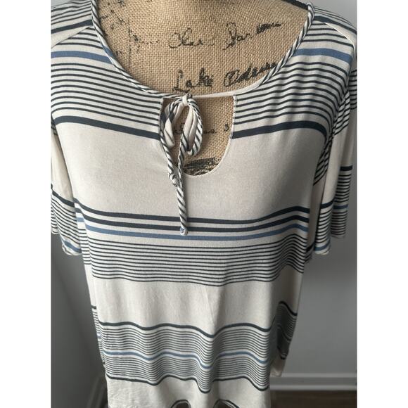 CHASER Striped Keyhole Bell Sleeve Cream Blue Shirt Top Size L - Picture 4 of 6